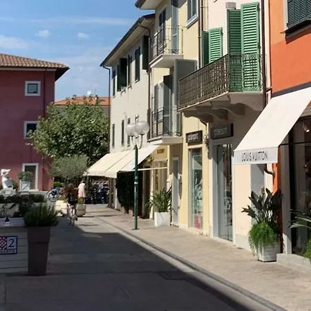 Lejlighed Stunning 300mt By The Sea Dei Marmi *